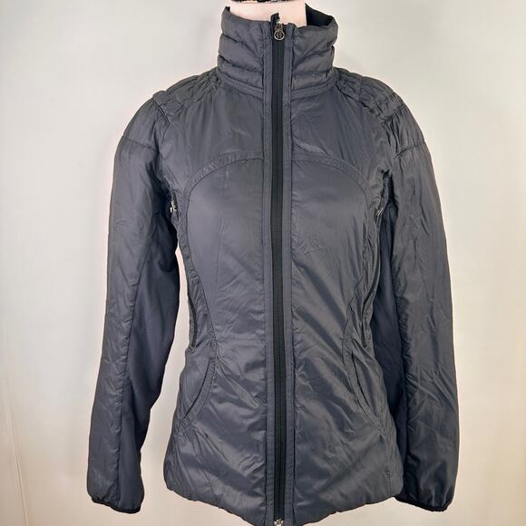 Lululemon Run Turn Around Women's Black Gray Reversible Jacket - Picture 7 of 11